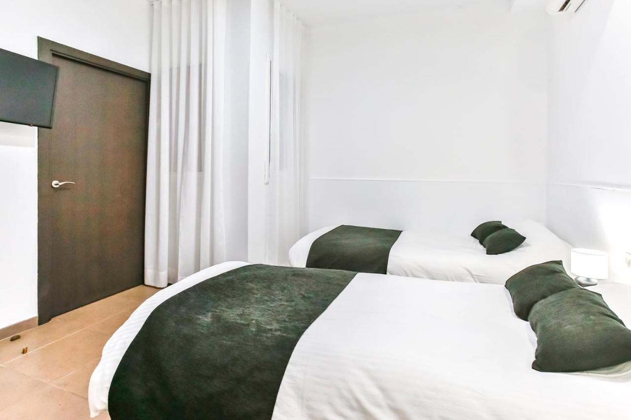 Laramond Barcelona Rooms Bagian luar foto