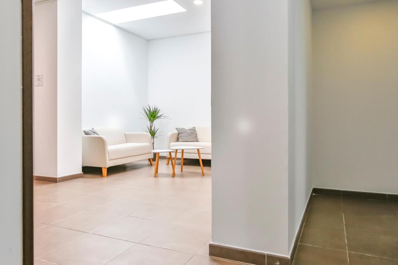 Laramond Barcelona Rooms Bagian luar foto