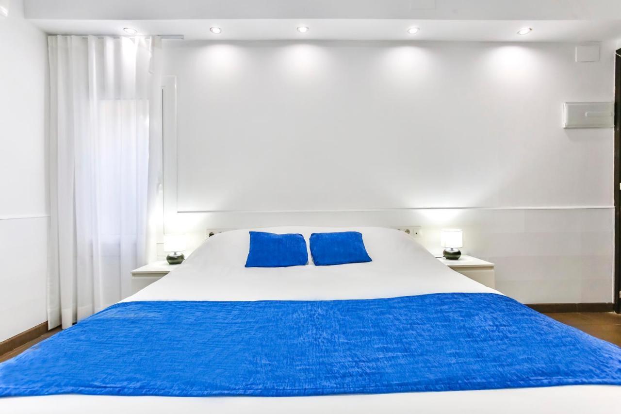 Laramond Barcelona Rooms Bagian luar foto