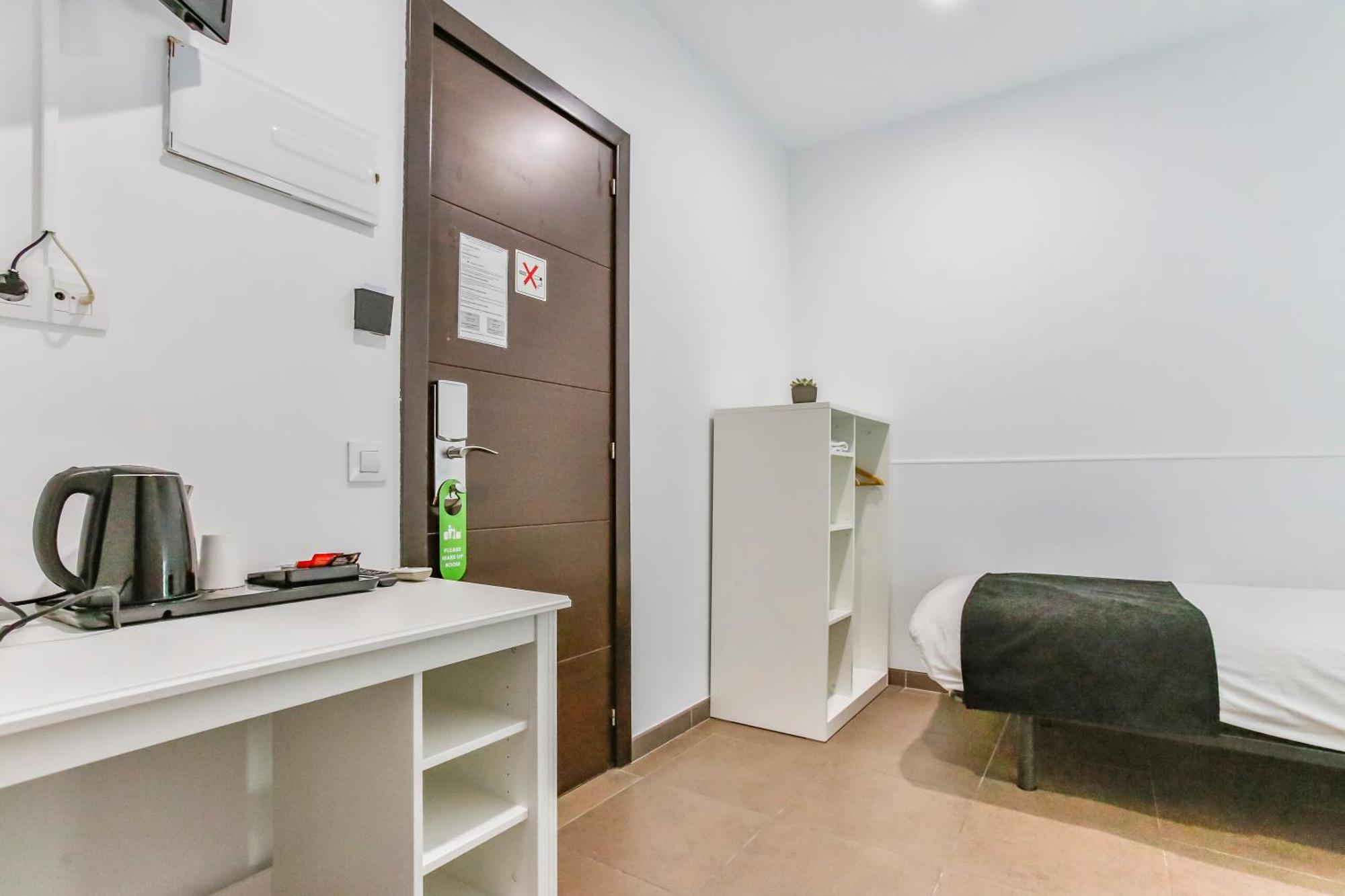 Laramond Barcelona Rooms Bagian luar foto