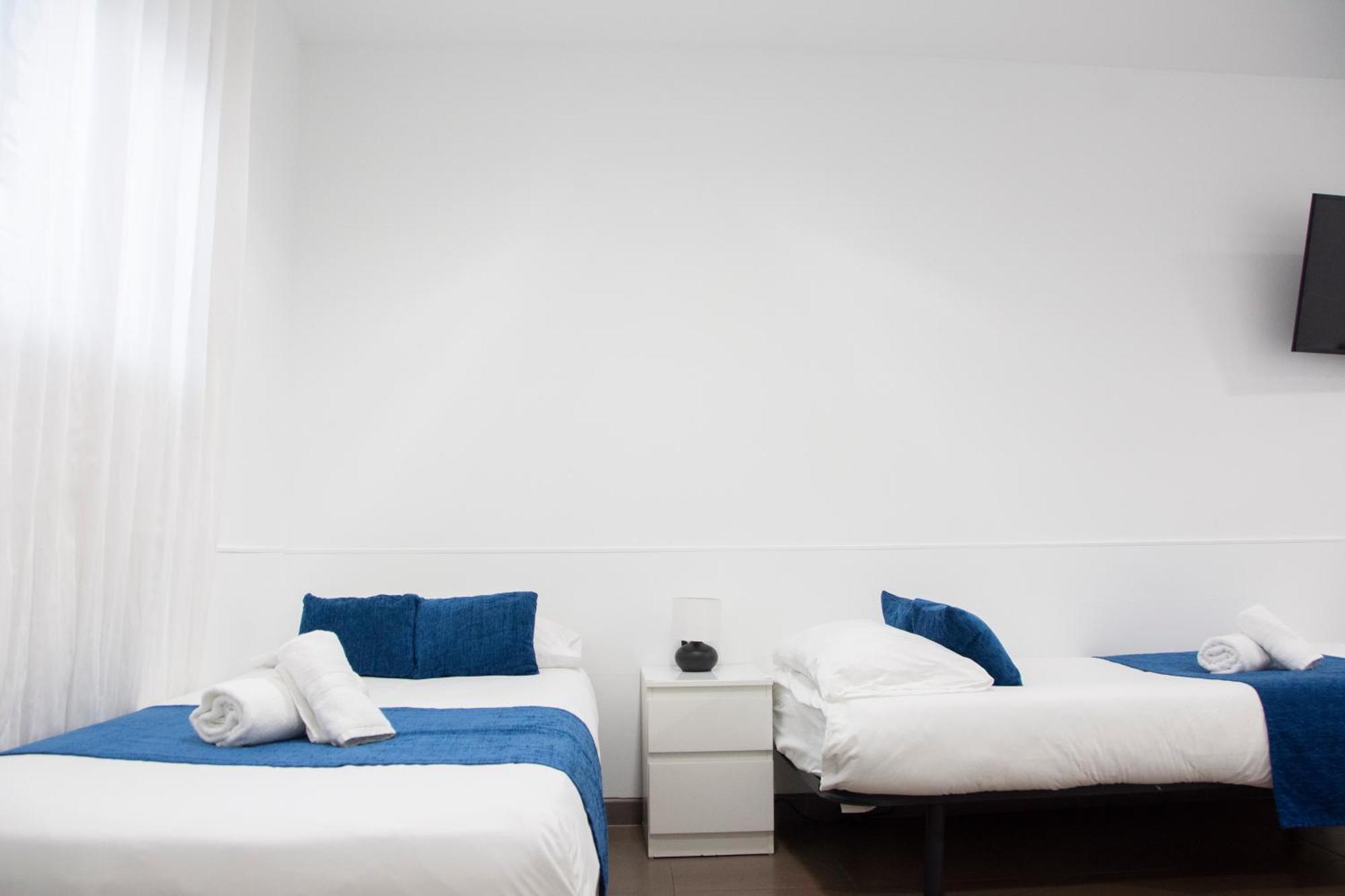 Laramond Barcelona Rooms Bagian luar foto