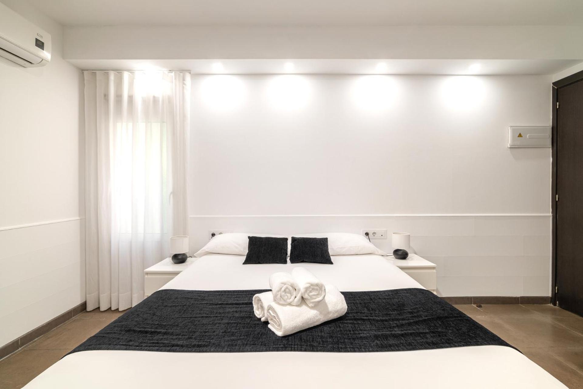 Laramond Barcelona Rooms Bagian luar foto